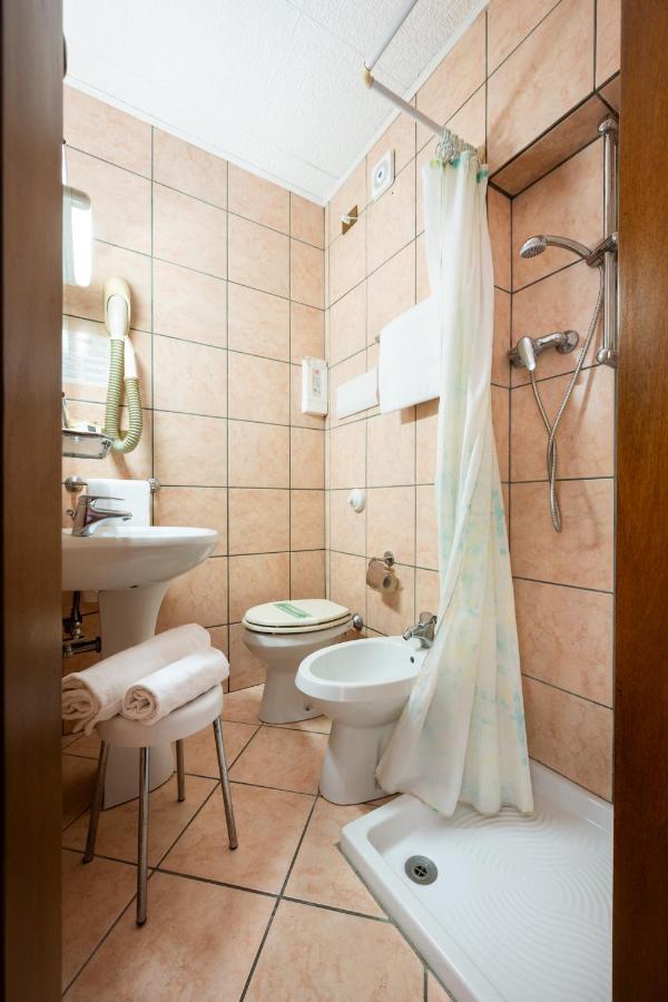 Camelia Rooms Venice Guesthouse ميستر المظهر الخارجي الصورة