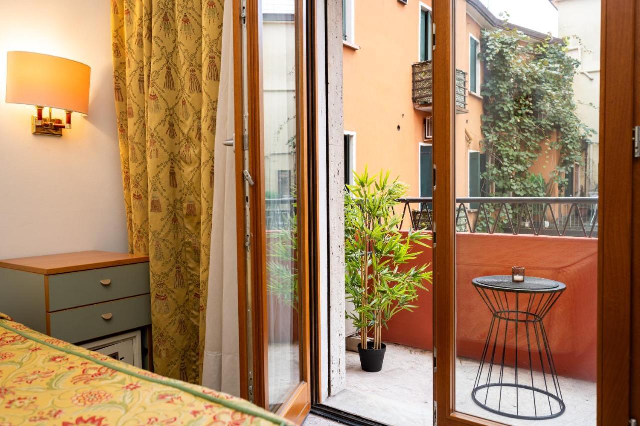 Camelia Rooms Venice Guesthouse ميستر المظهر الخارجي الصورة